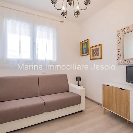 Blue Bay Apartment *